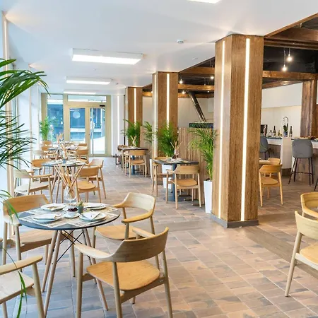 Faranda Rias Altas, Ascend Collection 3* Oleiros