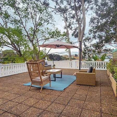 Faranda Rias Altas, Ascend Collection Oleiros