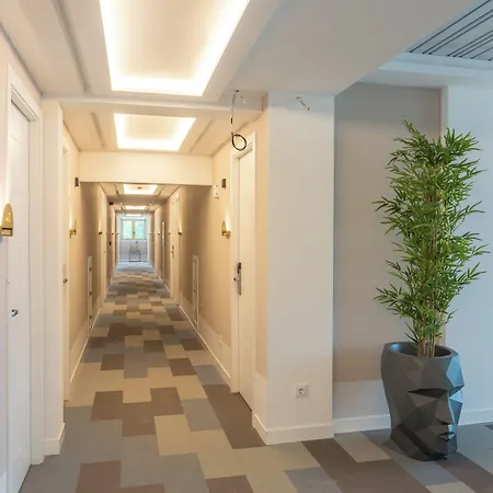 Faranda Rias Altas, Ascend Collection